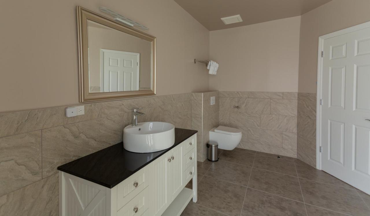 Oranjestad City Suites Exterior photo